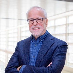 Photo of Tom Rosenstiel